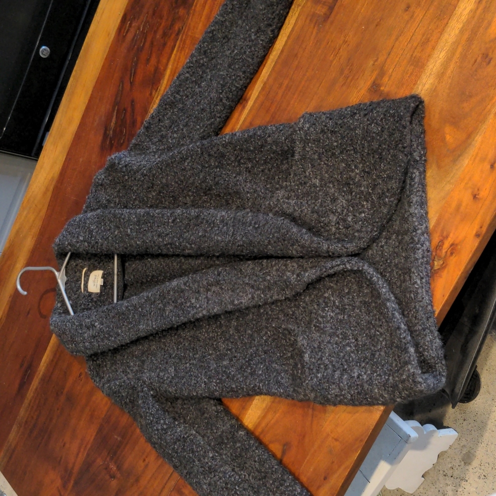 Wilfred boucle jacket size 4. Dark grey with lighter flecks of grey throughout.